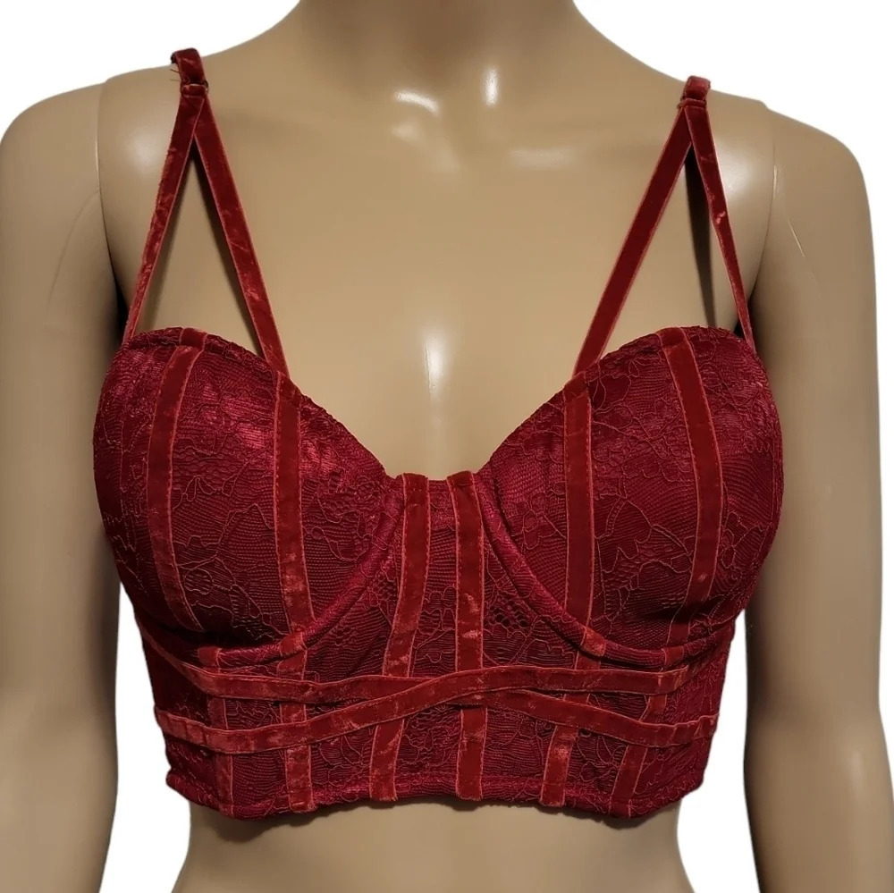 NWOT KTOO Lace Bralette (Size L)